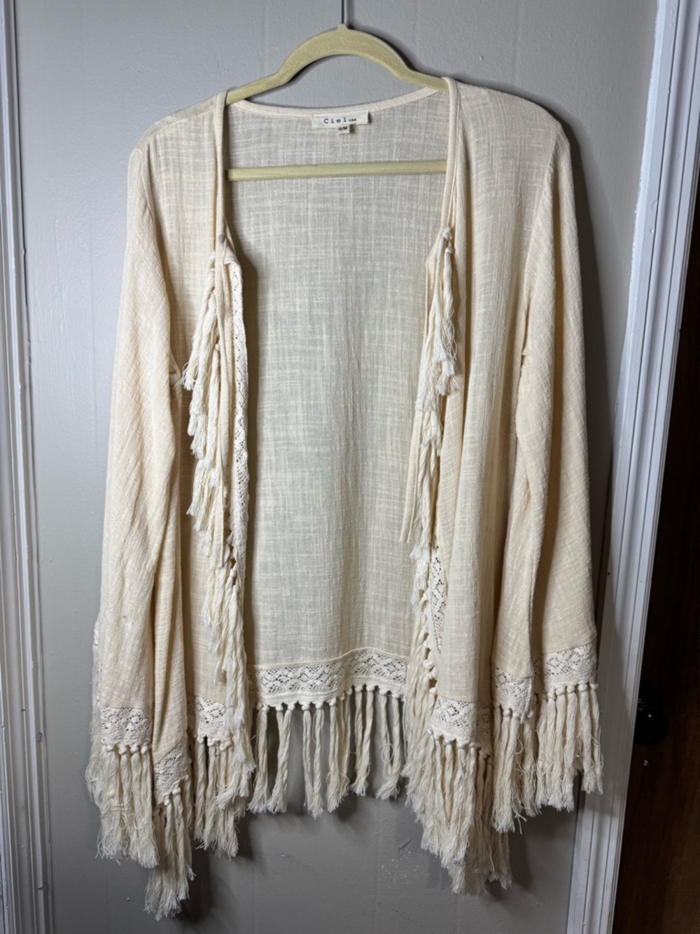 Ciel USA Cream-Colored Kimono Intricate Lace Detailing and Long Fringe Trim S/M